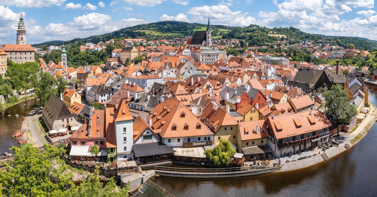 découvrez la république tchèque, un pays au riche patrimoine culturel, aux paysages enchanteurs et à l'histoire fascinante. explorez prague, ses châteaux, ses traditions et dégustez sa renommée bière dans ce joyau d'europe centrale.